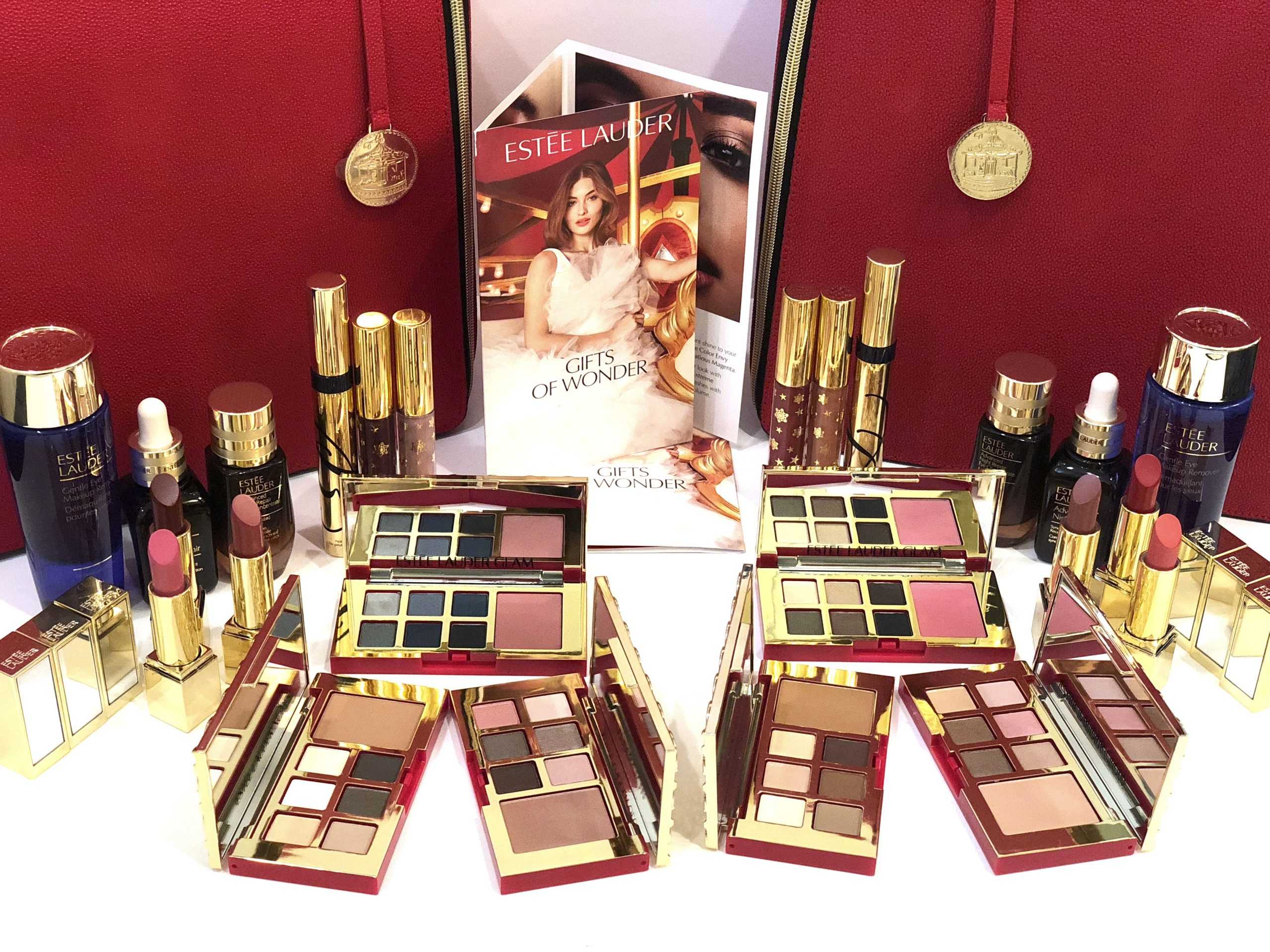 Este̅e Lauder Block Buster Set 2018 – A Perfect Holiday Beauty Gift + Enter A GIVEAWAY